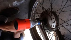 Máy siết bu lông bắn ốc dùng pin Ken - Vặn ốc M16 - Bảo hành 6 tháng