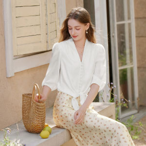 XIANGYING | V-neck Tencel and Acetate French Fitting White Blouse