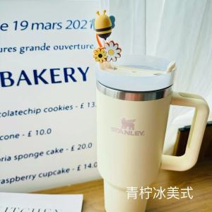 Applicable to Starbucks Stanley Cup with Straw 10mm Gingerbread Man Christmas Tree Silicone Heat-Resistant Dustproof Straw Plug