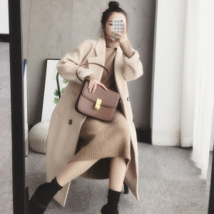 เดรสไหมพรมขนแกะคอสูงใส่กับเสื้อโค้ทเดรสตัวในผ้าถักยาวคลุมเข่าทรงหลวมหนาพิเศษสไตล์ชิวๆสำหรับผู้หญิง