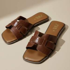 ✨TTFS✨ Elegant H-Weave Women Sandals Kasut Perempuan Slip-On Square Toe Daily Comfort (36-40) ZR1000