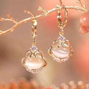 Bông Tai Dạng Khóa Màu Vàng Opal Ruyi Trang Sức