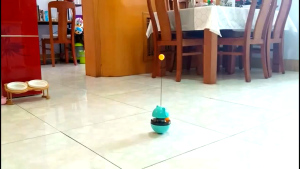 Mojioo แมวกวักนำโชคของเล่นซ่อนขนมแมวเครื่องจ่ายยาลูกบอล-ของเล่นสำหรับแมวปริศนาตัวป้อนช้าแบบโต้ตอบ (100X100X135มม.)-รูอาหารที่ปรับได้ทนทานและสนุก!