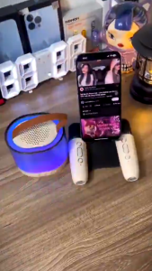 Loa karaoke K52 Kết Nối Bluetooth Kèm Micro Loa Mini Thiết Kế Hiện Đại Mic Hút Âm Nâng Tone Chỉnh Vang