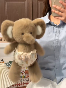 ของเล่นตุ๊กตาช้างน่ารักสุดน่ารักสำหรับสัตว์เลี้ยงที่กำลังวิ่งเล่น ให้ของขวัญวันเกิดแก่เด็ก ๆ