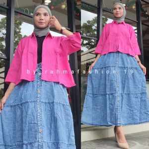 Setelan crop linen dan rok jeans