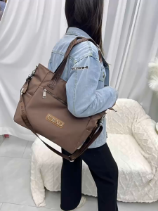 Tas selempang bahu wanita terbaru chibao 4039 ukuran besar cocok untuk kuliah kerja maupun bepergian