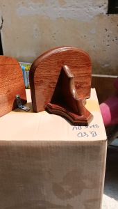 Kệ bàn thờ công giáo mini màu nâu cánh gián 15x15(cm) để vừa tượng cao 30cm hoặc 40cm