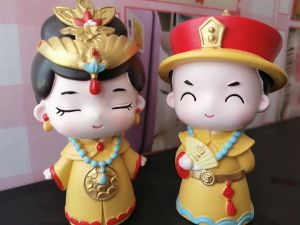 Patung Topper Kue Pernikahan: Mengenal & Memilih Patung Topper Kue Pernikahan Couple