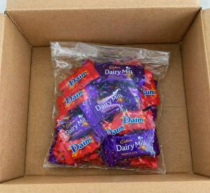Daim and cadbury Dairy Milk Chocolate Bars in Mixed Pack (100g)