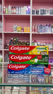 Tuýp kem đánh răng COLGATE VITAMIN C