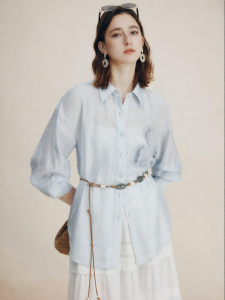 FAMANXUAN | Blue Daisy Embroidered Silk Blouse