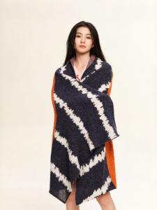 BANANAIN | Office Nap Blanket Large