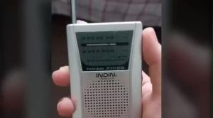 Đài Radio Di Động Chạy Pin FM AM Có Loa Và Tai Nghe Đài Radio Cầm Tay Khẩn Cấp Thu Sóng Tốt Cho Người Cao Tuổi