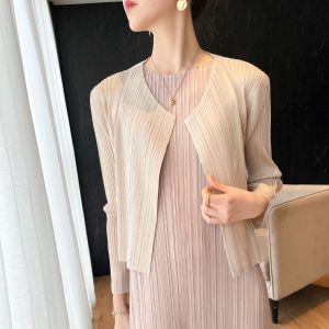 Korean Women's Pleated Basic Cardigan Jacket Long Sleeve Loose and Elastic 8578
