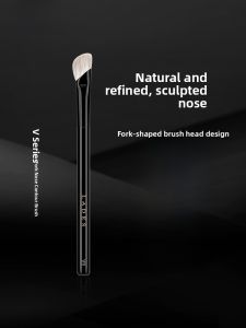 Lades | Soft Animal Hair Angled Contour Brush