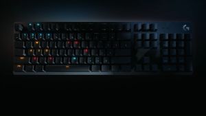 Bàn phím game cơ học Logitech G512 - RGB Lightsync 3 loại GX Switch vật liệu cải tiến cổng USB 2.0