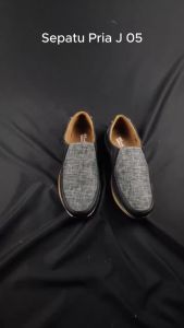Sepatu Slip On Pria Casual Bapak Bapak Keren Slip On Shoes J 05 Kulit