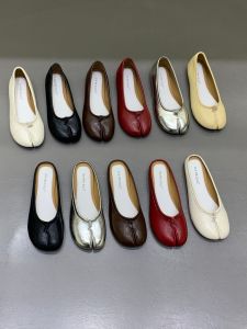 Split Toe Flats Casual Shoes