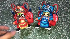 Mô hình thần tài biến mặt