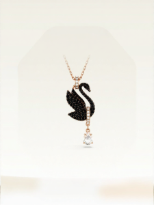 Swarovski | Gift High-end Black Swan Necklace