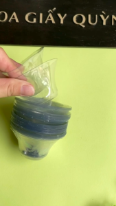 Lốc 100 chén đỡ hoa đồng tiền