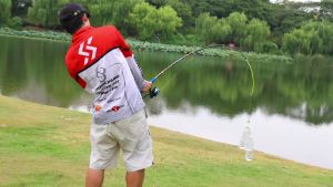 Sougayilang Telescopic Fishing Rod 3 Colors 1.8m Ultralight Fiberglass EVA Handle Carp Spinning Rod for Saltwater and Freshwater