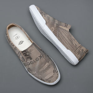 รองเท้าผ้าใบผู้ชาย รองเท้าลำลองระบายอากาศได้ดี พิมพ์ลายแฟชั่น รองเท้าผ้าใบส้นแบน พื้นยาง ทรงหัวมน รองเท้าลำลอง