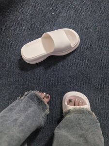 Women's Summer Outdoor Sandals: Thick Bottom EVA Anti-Slip