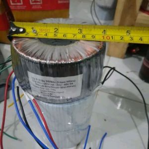 Tembaga murni Trafo donat Trafo Toroid 5A CT 32Volt 45Volt Asli Made hand lokal kwalitas terjamin Yang Mau order bisa request untuk voltase pre order pembuatan setelah order mohon Chat terlebih dahulu sebelum order