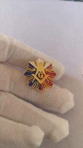 1 Inch High Quality 3D Metal MASON Flag Pin Freemasonry Brooch