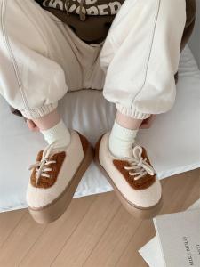 Thin Strip Niche Style Lamb Wool Board Shoes Retro Womens Casual Outdoor Plus Velvet Soft Bottom Stylish Bread Shoes Winter Ins