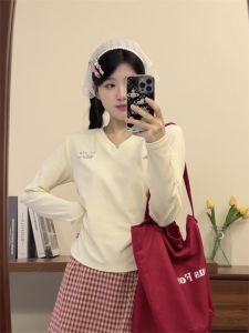 Áo Thun Dài Tay Cổ Chữ V Thêu Dáng Ôm Vừa Vặn Mùa Thu Đông Mới Về Cho Nữ