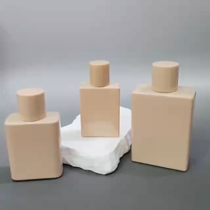 [HCM] Vỏ rỗng chai đựng nước hoa 30ml 50ml 100ml kiểu Bloom hồng sang trọng.