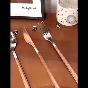 Sendok Makan Tebal Premium Gagang Motif Kayu Stainless Steel Berkualitas / Sendok Garpu Pisau Stainless / Alat Makan O10