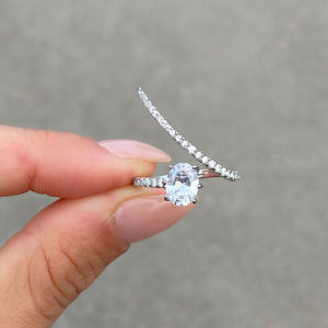 Huitan Simple Geometric Shaped Finger Ring for Women with Shiny Cubic Zircon Fashionable Female Accessories Party Luxury Jewelry
