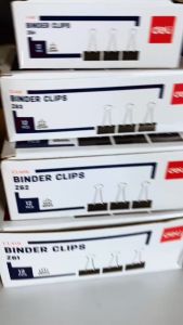 Kẹp giấy Deli - kẹp bướm hộp 12 chiếc nhiều kích thước từ 15mm-51mm