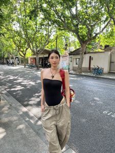 เซ็กซี่ สลิมฟิต ผ้าเกาะอกแบบชิ้นเดียว เสื้อครอป ผู้หญิง ฤดูร้อน แฟชั่นยุโรปและ สไตล์อเมริกัน ไม่มีสาย เสื้อกั๊ก เสื้อ เดรสรัดรูป ชุด