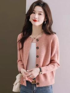 ทันสมัย ถักสั้น เสื้อโค้ท ผู้หญิง เสื้อสเวตเตอร์ คาร์ดิเกน ฤดูใบไม้ผลิ ฤดูใบไม้ร่วง แจ๊กเก็ต 2024 แจ๊กเก็ตสไตล์น้ําหอมขนาดเล็กใหม่