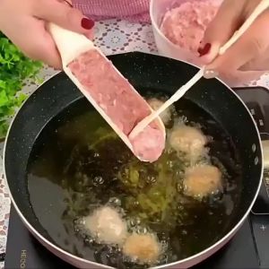 ALAT CETAKAN BAKSO BAKWAN - Gagang Tabung Setengah Silinder - Praktis dan Cepat (Ukuran: 2)