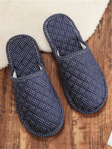 รองเท้าแตะบ้านผ้าฝ้ายแท้แบบเงียบพร้อมพื้นรองเท้าหนังสือพิมพ์แบบหุ้มหัวสำหรับฤดูใบไม้ร่วงและฤดูหนาวสำหรับคู่รักที่สวมใส่สบายและไม่ทำลายพื้นไม้