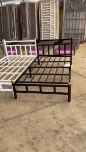 เตียงเหล็ก 3.5 ฟุต เตียงมินิมอล 0.8 มิล รุ่นหัวเหลี่ยม สีดำ ร้านเดียว ส่งทั่วไทย