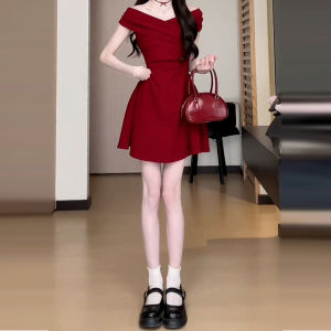 SUSIEYUAN | French Off-Shoulder Red Dress Summer 2026 New