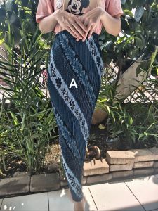Rok Plisket Batik Bawahan Kebaya Akad Nikah dan Wisuda