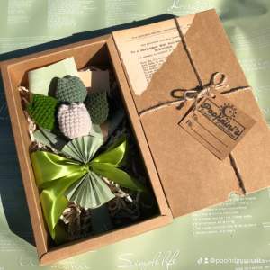 Crocheted Tulips Vintage Box