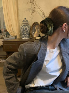 Elegant Velvet Hair Ties French Style Oil Painting Green Large Elastic Band Headwear Fashionable Hair Accessories by Jojo Wang