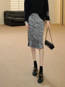 MANMI | Silver Sequin Hip-Hugging Slit Slimming Skirt