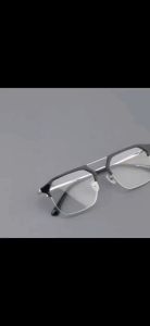 High-grade metal anti-blue radiation fashion style replaceable lenses.