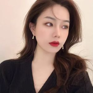 ต่างหู ก้านเงิน แท้ สีทองยาวไม่เท่ากัน Code 2012