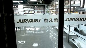 HIPZO Sepatu Safety Boots M067 TERBARU Untuk Pria Kerja Proyek Pabrik Tambang Ujung BESI